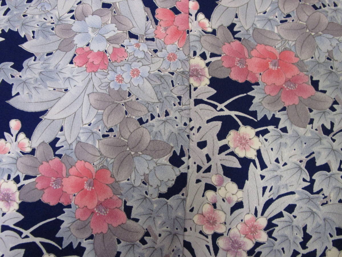 新品 小紋のきもの 京染 未仕立品 紺色 正絹 草花模様 着物 未使用