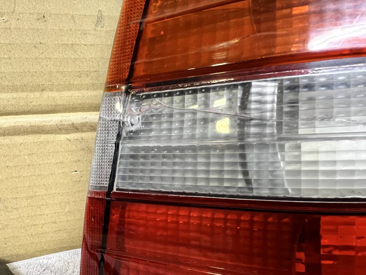 W124/S124 320TE original tail lamp left 20221119/30