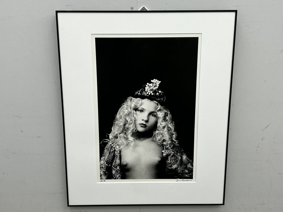 エヴァ : イリナ・イオネスコ写真集 アート・デザイン・音楽 エヴァ : イリナ・イオネスコ写真集 アート・デザイン・音楽