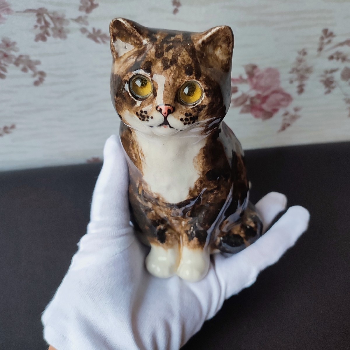 size2◆ケンジントンキャット目が合う不思議な子猫 ウィンスタンレイ 猫 置物 フィギュリン ネコ 陶器 ビンテージ 246