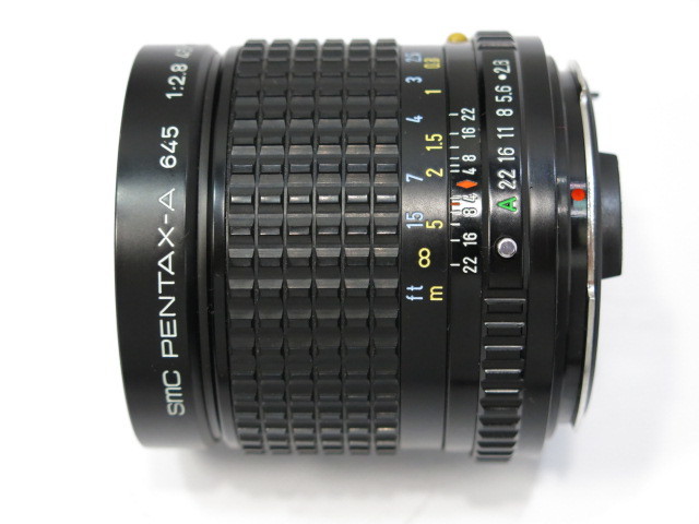 【 中古美品 】PENTAX SMC PENTAX-A 645 45mmF2.8 中判レンズ ケース付 ペンタックス [管KY160]_画像2