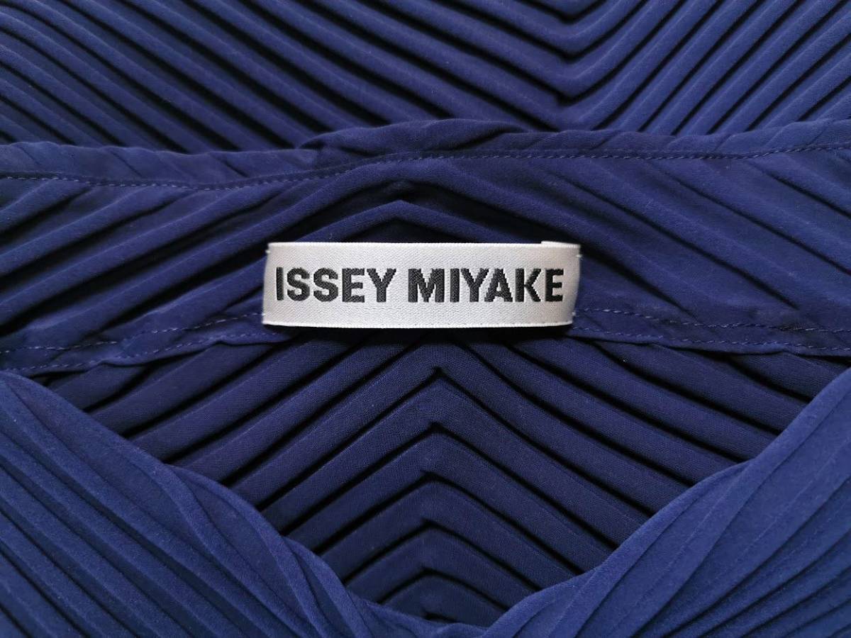 ☆★極美品 2019AW イッセイミヤケ ISSEY MIYAKE MONTAGE Baked Stretch 変形ルーズトップス Diagonal Pleats 青系ブルー Size 2★☆_画像9