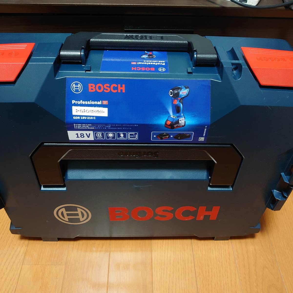 BOSCH　コードレスインパクトドライバーGDR18V-210C_画像1