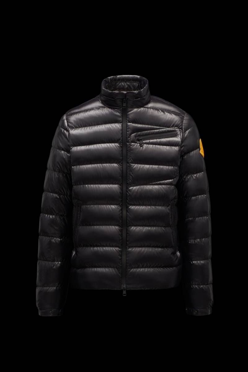 66%OFF!】 秋冬物263,000円新品MONCLERモンクレール ジーニアス