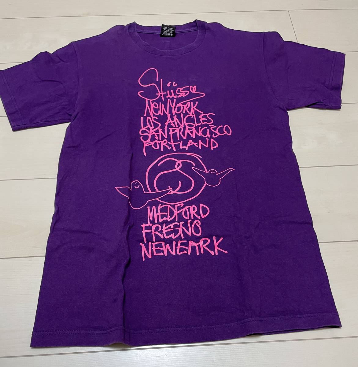 STUSSY WORLD TOUR Tee GONZ 紫×ピンク Mサイズ 中古品 ワールドツアー ステューシー 限定 古着 ボロ マークゴンザレス 2006_画像1