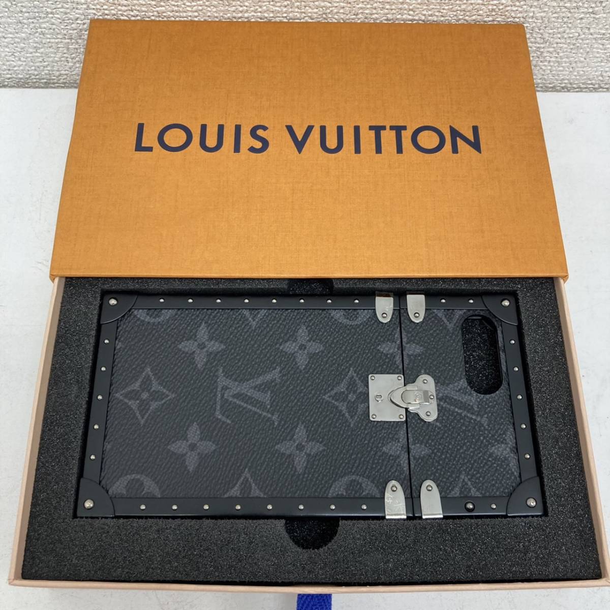 Louis Vuitton　ルイヴィトン　モノグラムエクリプス　アイトランク　iPhone7Plus　M64489　iPhoneケース_画像1