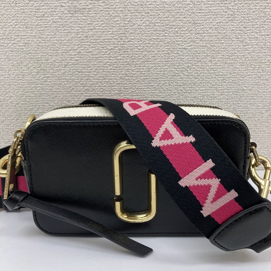 マークジェイコブス　MARC BY MARC JACOBS　スナップショット　ショルダーバッグ　ブラック_画像1