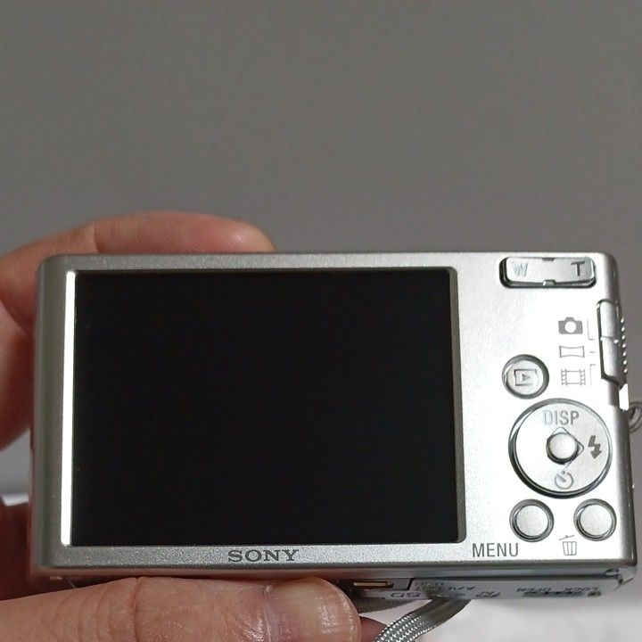 新品未使用 ソニー SONY Cyber-shot DSC-830 デジタルカメラ 新品未使用 ソニー SONY Cyber-shot DSC-830 デジタルカメラ