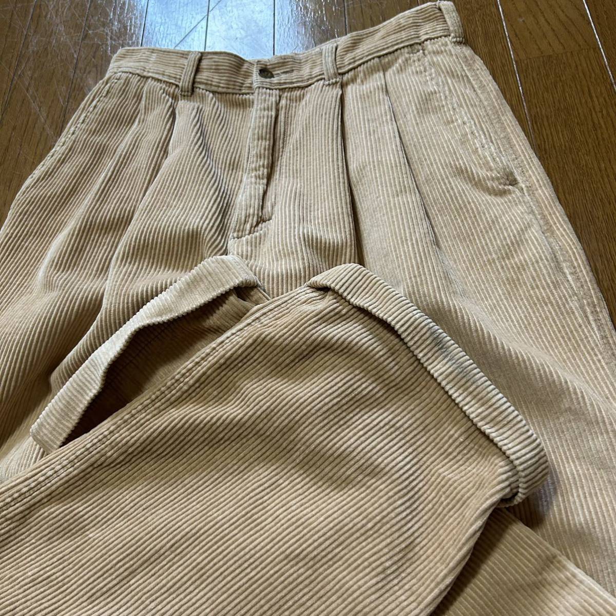 秋冬太畝！W70-股下73cm！DOCKERS ドッカーズ 古着2タックコーデュロイパンツ ベージュ XS〜S相当_画像3