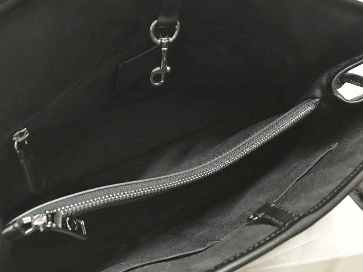 COACH コーチ ロゴプレート/キーホルダー付き シグネチャー柄 トートバッグ チャコールブラック ハンド ショルダー 鞄_画像7