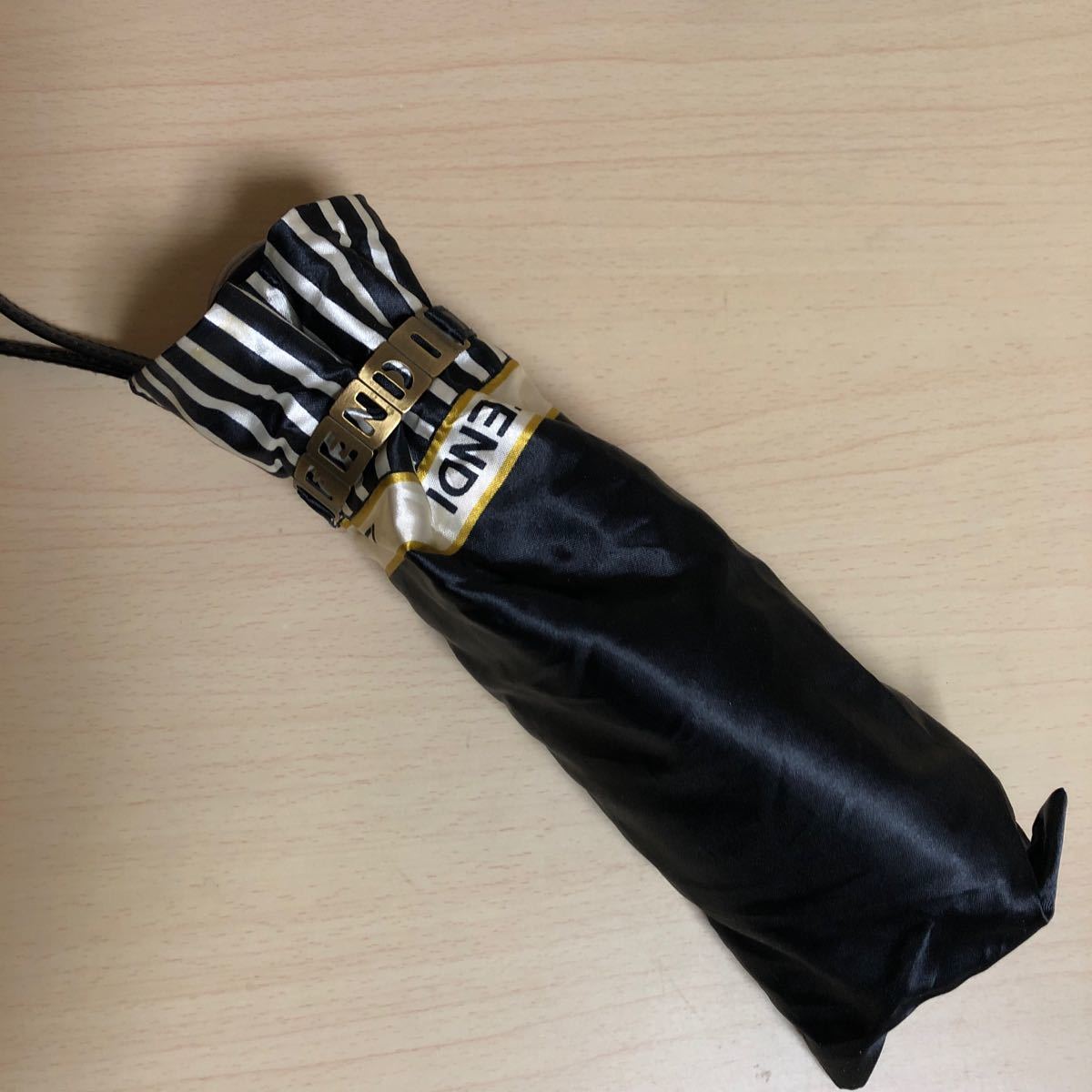 希少品 FENDI折りたたみ傘 黒|Yahoo!フリマ(旧PayPayフリマ) 希少品 FENDI折りたたみ傘 黒|Yahoo!フリマ(旧PayPayフリマ)