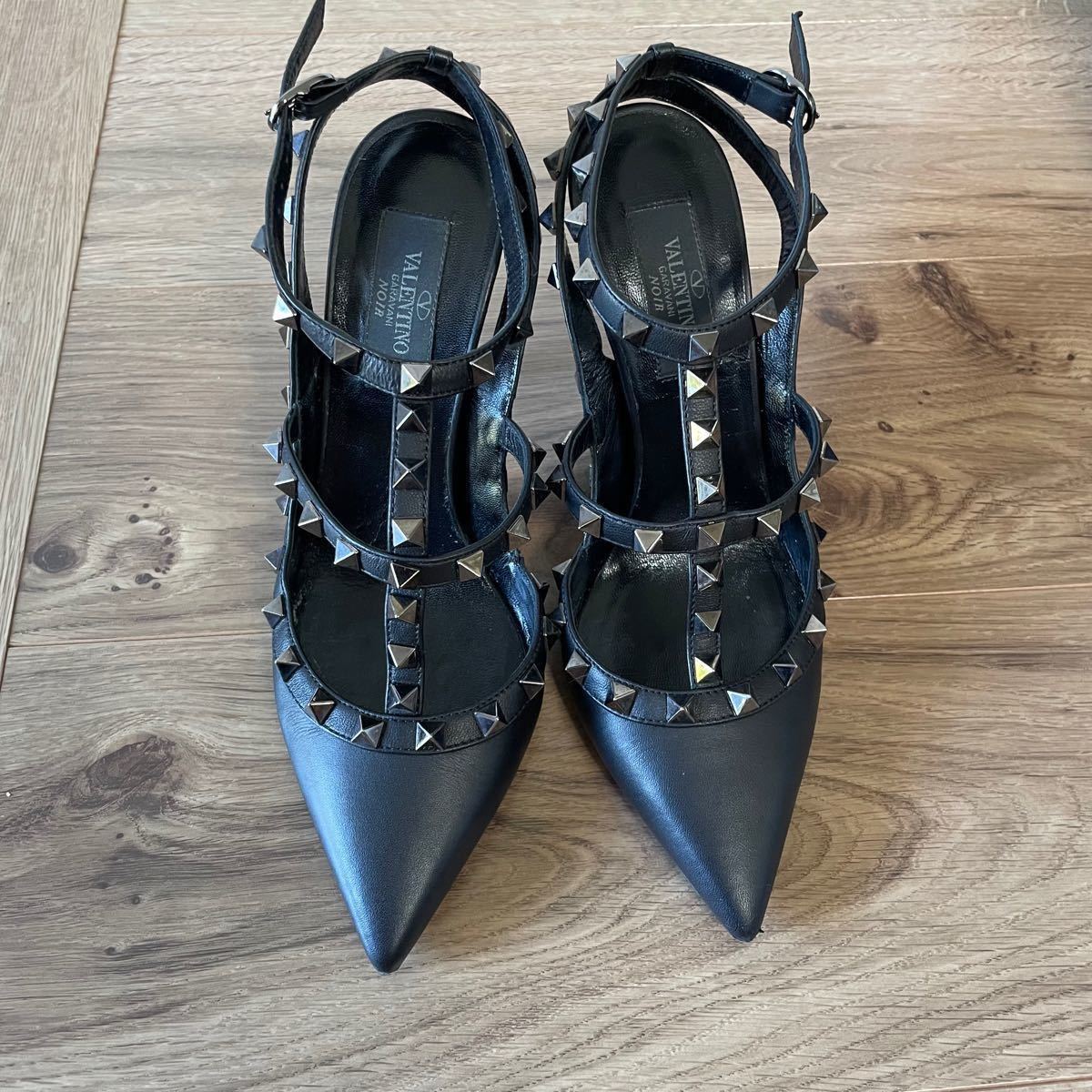 VALENTINO】ロックスタッズ ストラップパンプス 23.5cm-