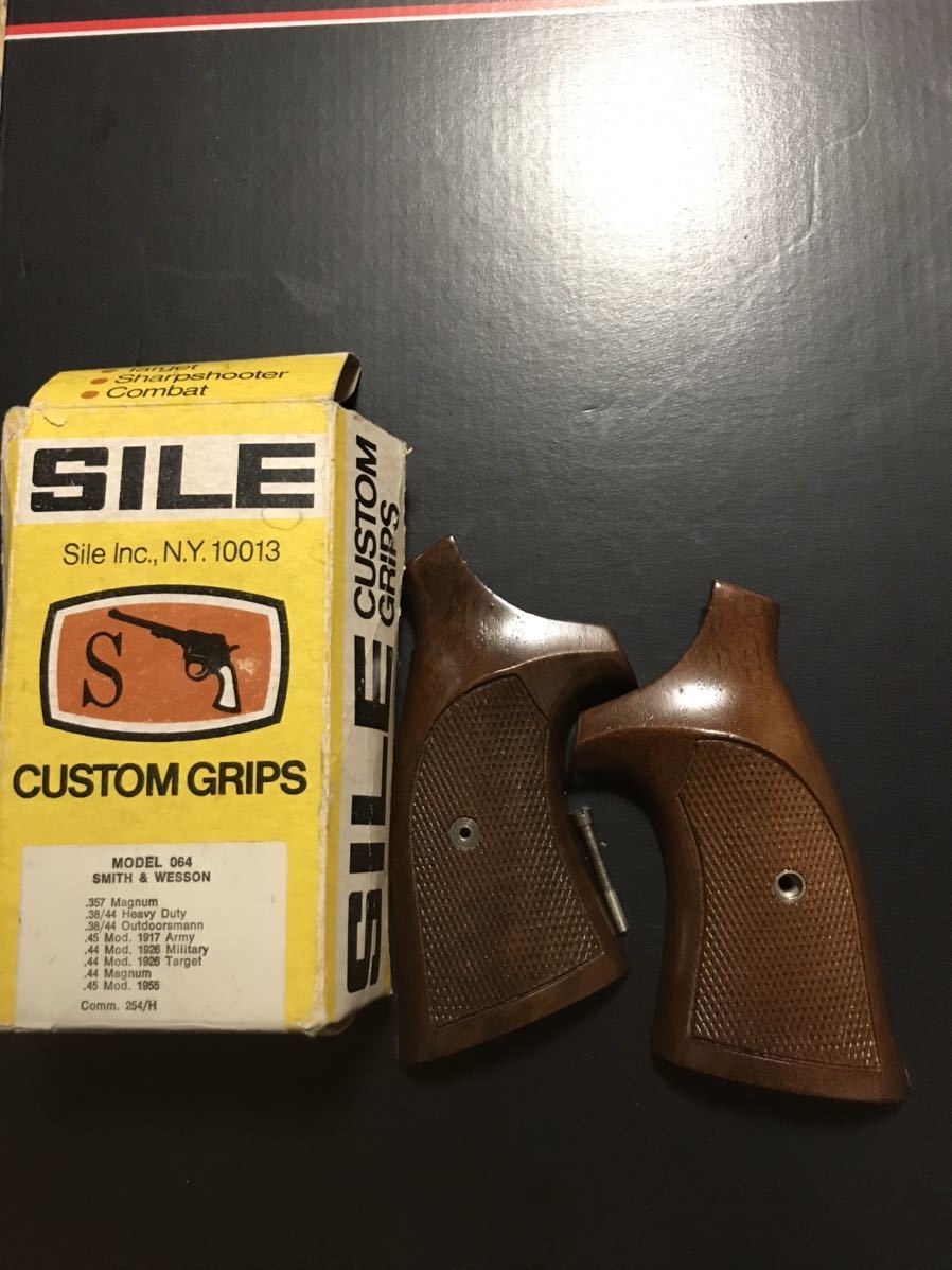 イタリア SILE S&W M1917 等　対応　木製グリップ