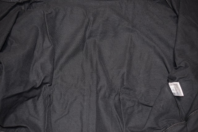 * Under Armor * Work out T-shirt TOPS UA CROPPED HOODY *LG* black * prompt decision!*