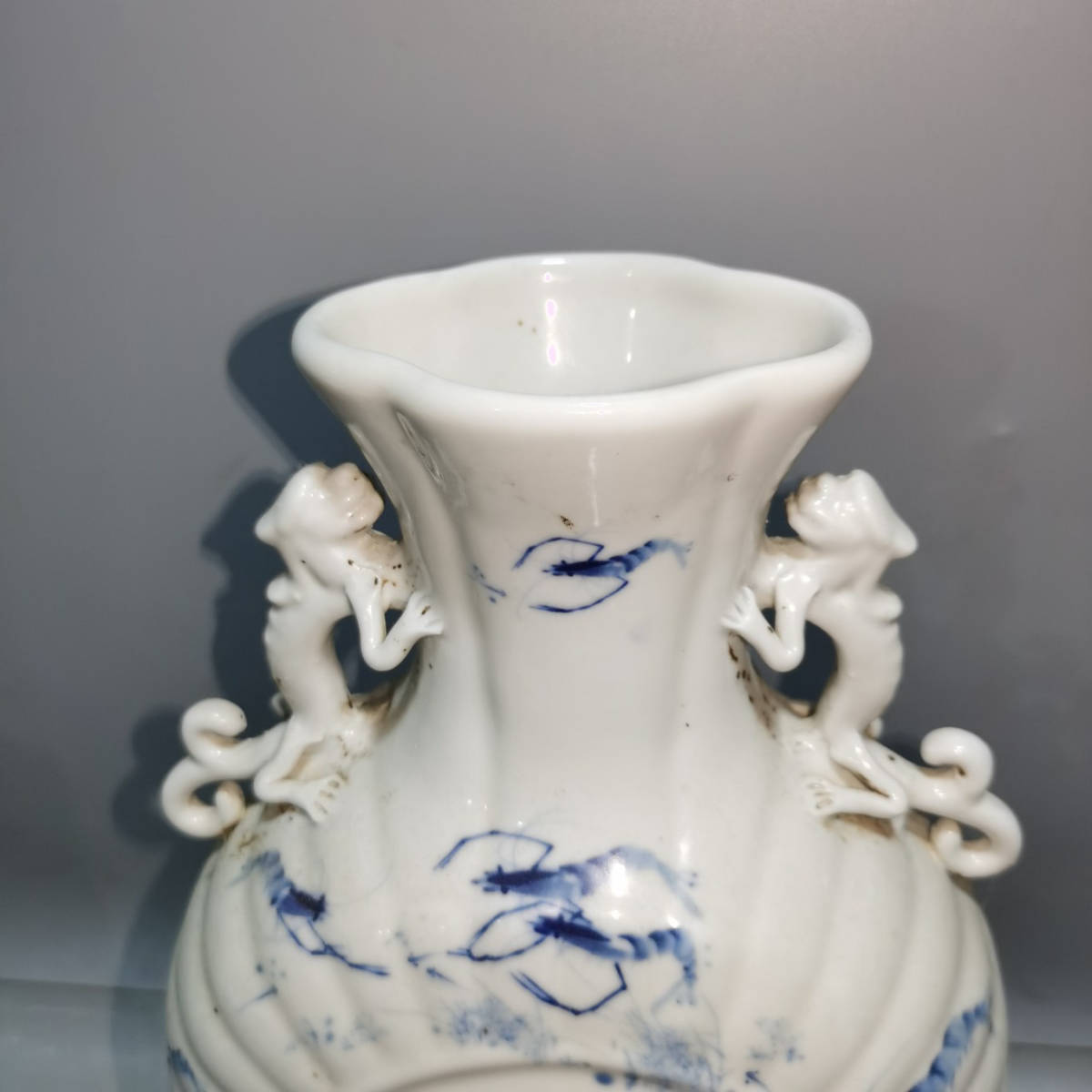 古董店旧蔵・時代珍品・古陶磁器・青花蝦扁瓶・置物・中国古玩・中国 古董店旧蔵・時代珍品・古陶磁器・青花蝦扁瓶・置物・中国古玩・中国
