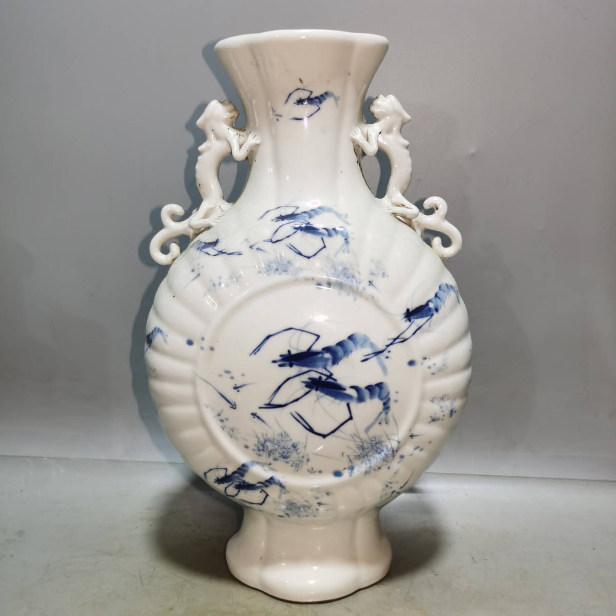 古董店旧蔵・時代珍品・古陶磁器・青花蝦扁瓶・置物・中国古玩・中国 古董店旧蔵・時代珍品・古陶磁器・青花蝦扁瓶・置物・中国古玩・中国