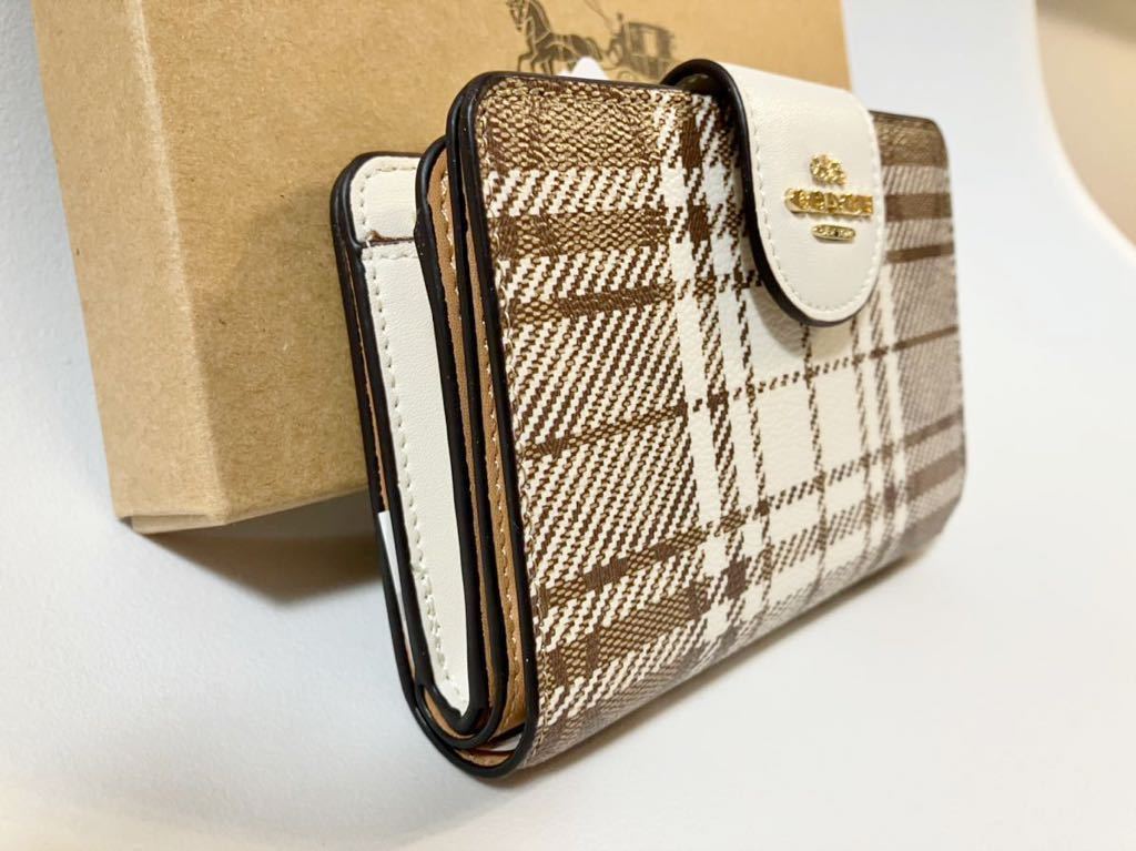 COACH コーチ 財布 二つ折り財布 レディース 新品 未使用 COACH コーチ 財布 二つ折り財布 レディース 新品 未使用
