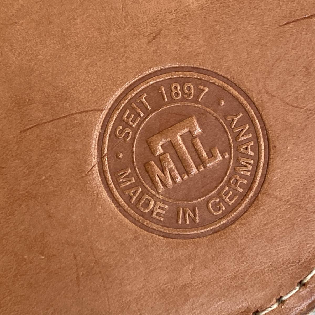 M.T.L MTL ドイツ製 本皮 ショルダー バッグ レザーバッグ 革製 鞄 ビンテージ キャンプ ウエストバッグ ヌメ革 レザー 財布の画像9
