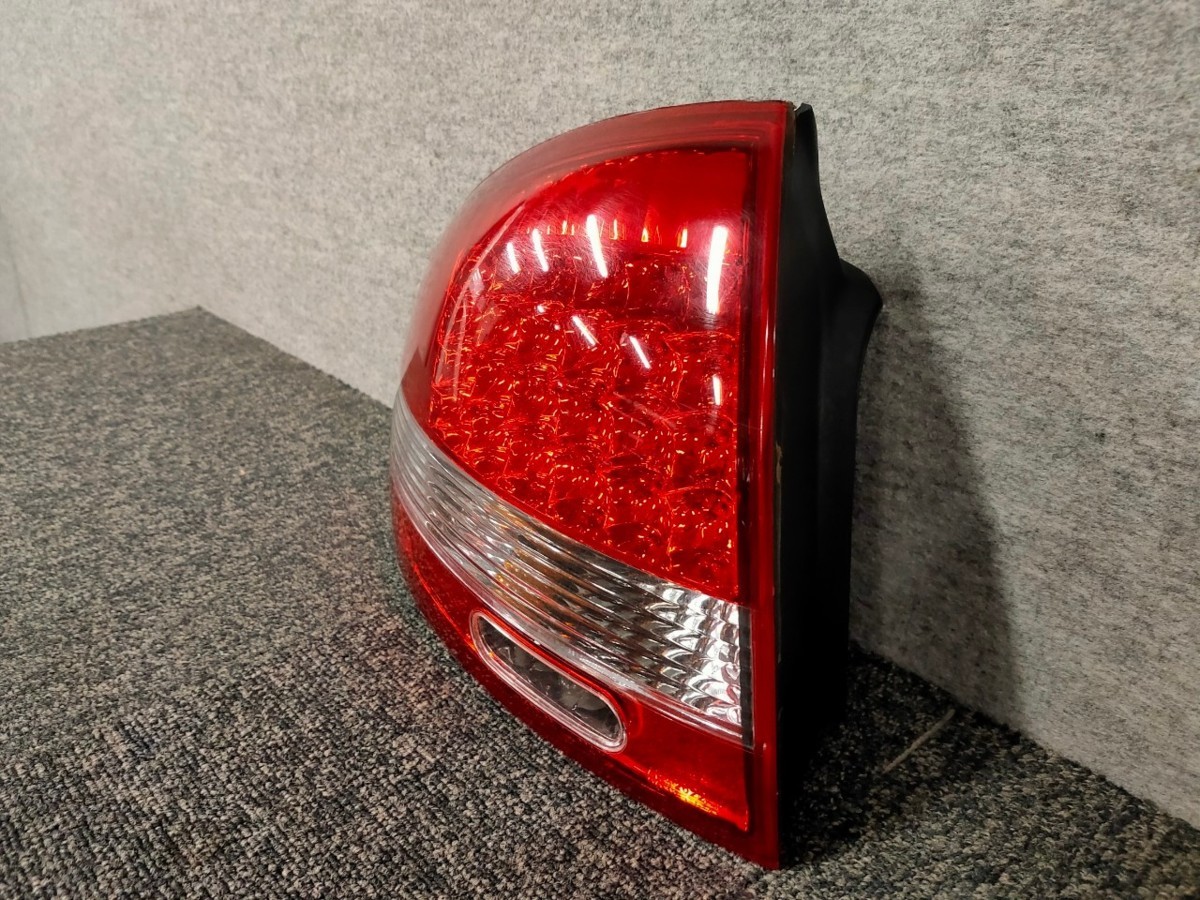 アウディ A6 4BBESS 社外 メーカー不明 テールランプ 左右セット LED 動作確認済 (AUDI/ライト/レンズ_画像5