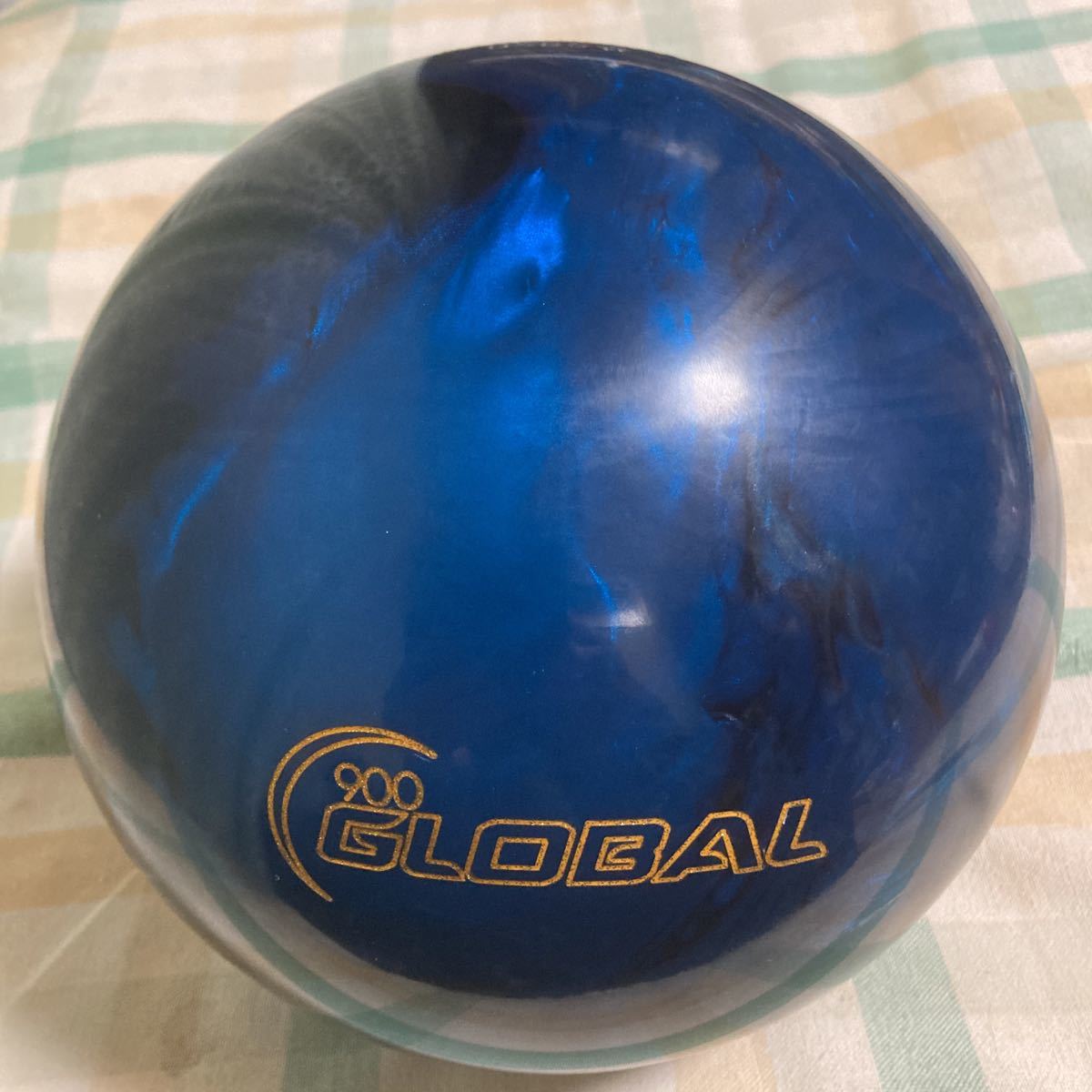 ハニーバジャーエクストリームブロー900グローバル ボウリングボール