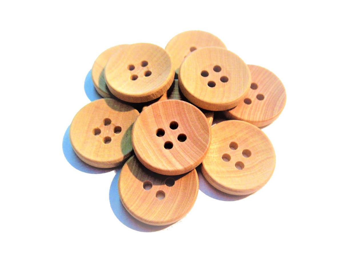 手芸 和洋裁用釦 ボタン 天然木 WOOD 天然ツゲの木 丸型四つ穴ボタン 15mm10個入り wt-234_画像1