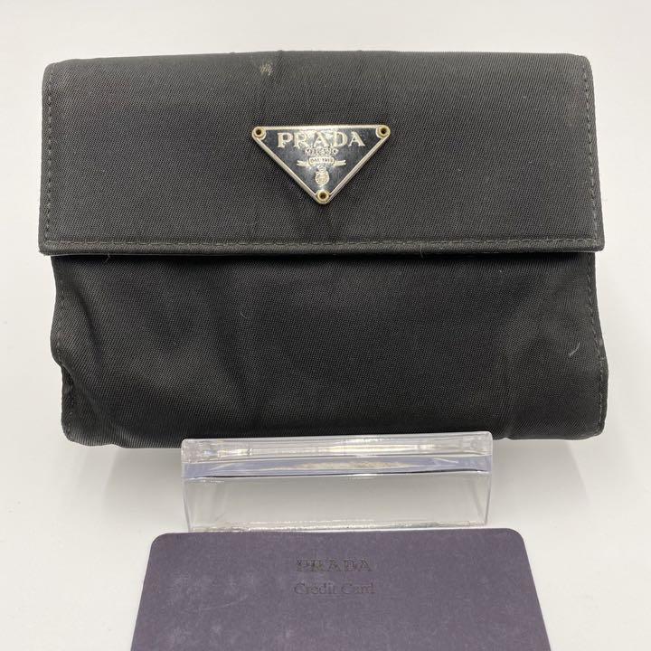 正規品! ブラック 三角ロゴプレート 二つ折り財布 プラダ PRADA