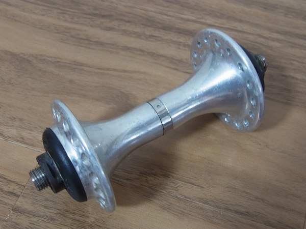 【送料込】カンパニョーロ レコード チタン軸 フロントハブ 中古品 32H 即決 Campagnolo record