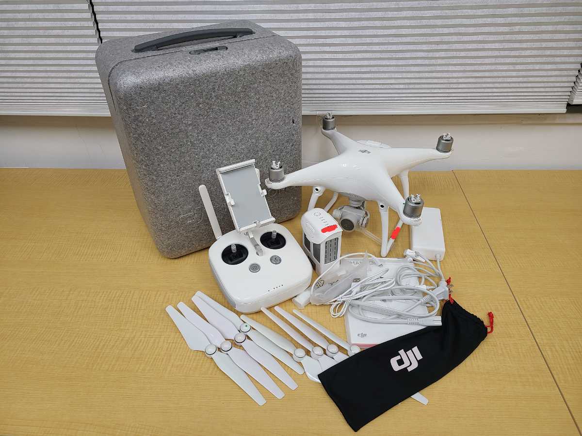 dji ファントム4 専用BOX付き-