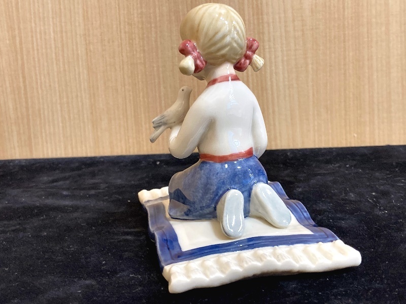 ロイヤルコペンハーゲン エマとフレデリック 2001 www.pegasusforkids.com