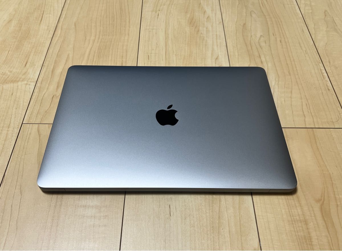 2022年限定カラー MacBook Air A1932 13inch/箱・充電コード付き