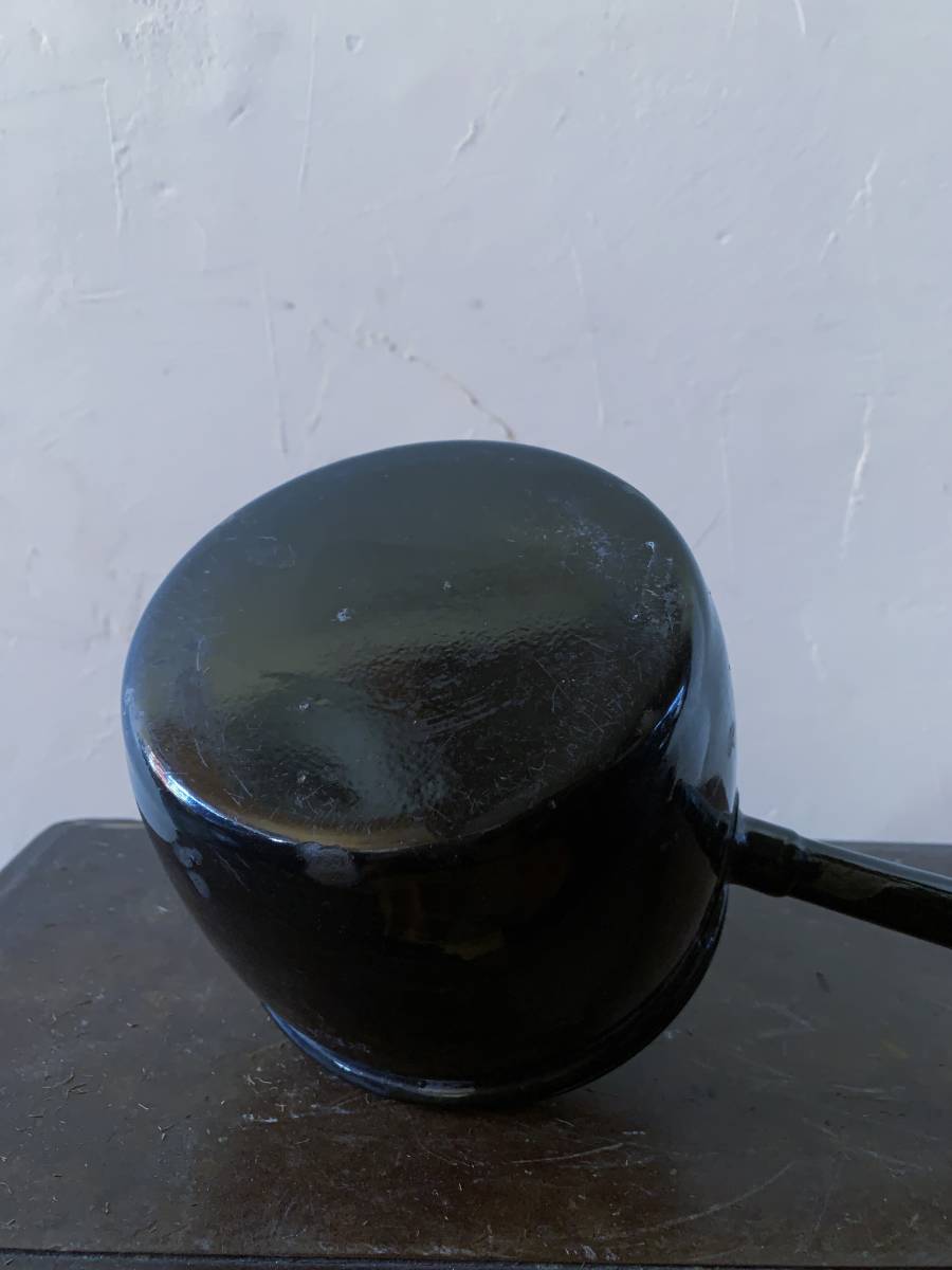  England horn low saucepan Vintage dead stock saucepan horn low retro old tool single-handled pot Europe 