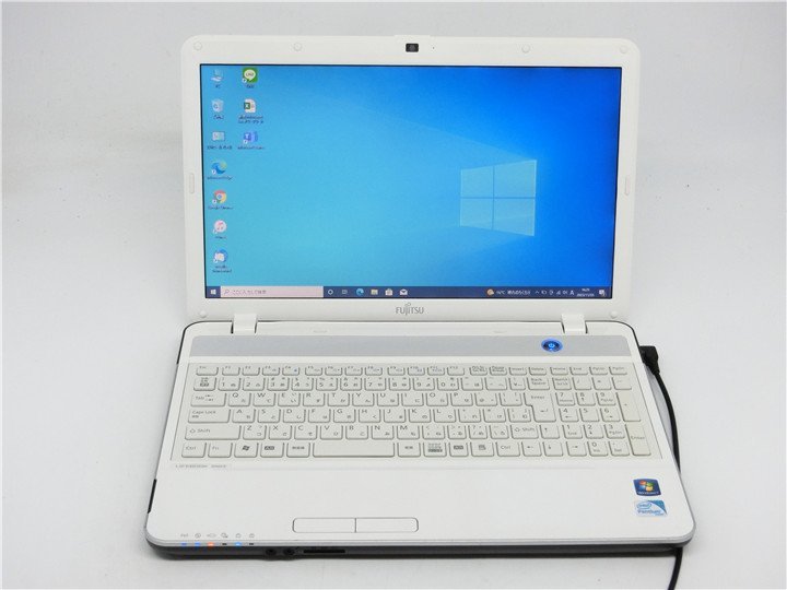 中古/カメラ内蔵/15.6型/ノートPC/Windows10/SSD128/4GB/Pentium　B950/FMV　AH42/E　新品無線マウス　HDMI　MS office2021搭載_画像1