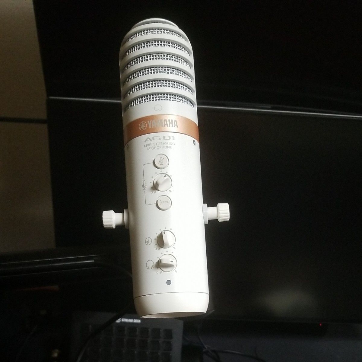 YAMAHA AG01 W ホワイト ミキサーとオーディオインターフェース YAMAHA AG01 W ホワイト ミキサーとオーディオインターフェース