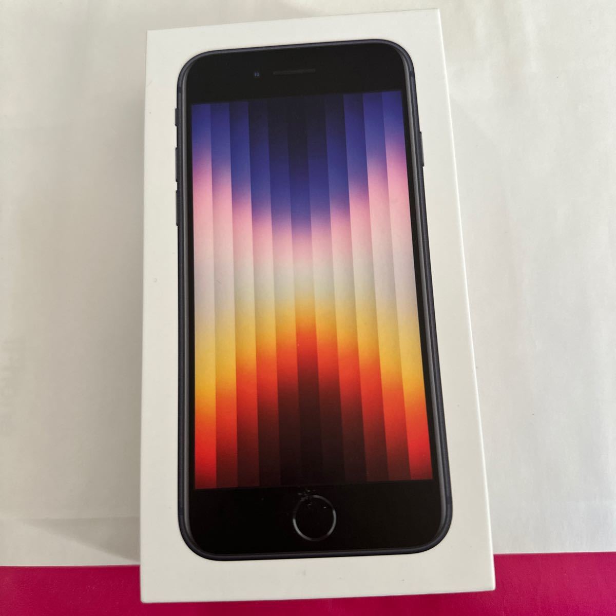 限定30%OFF Apple - iPhone SE 3 64GB ミッドナイト(黒)の通販 by