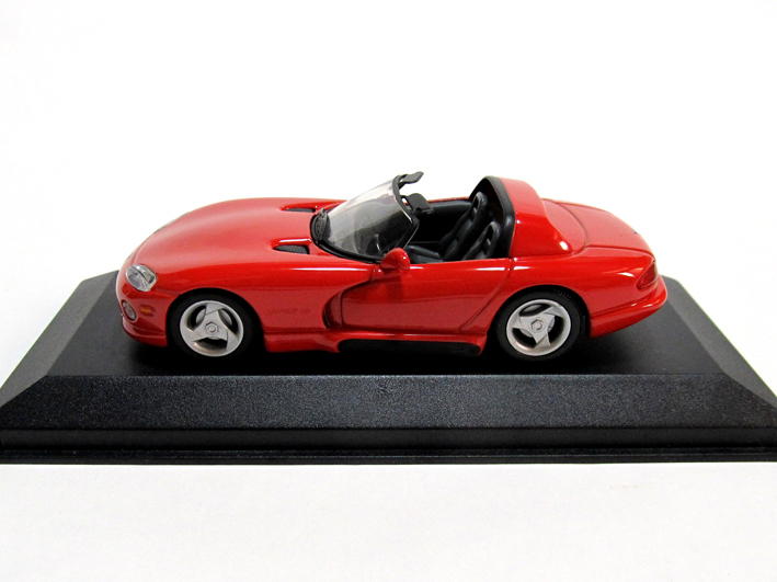 A★ PMA/ミニチャンプス 1/43 ★ ダッジ バイパー RT/10 1993 レッド／ DODGE Viper RT/10 Red ★