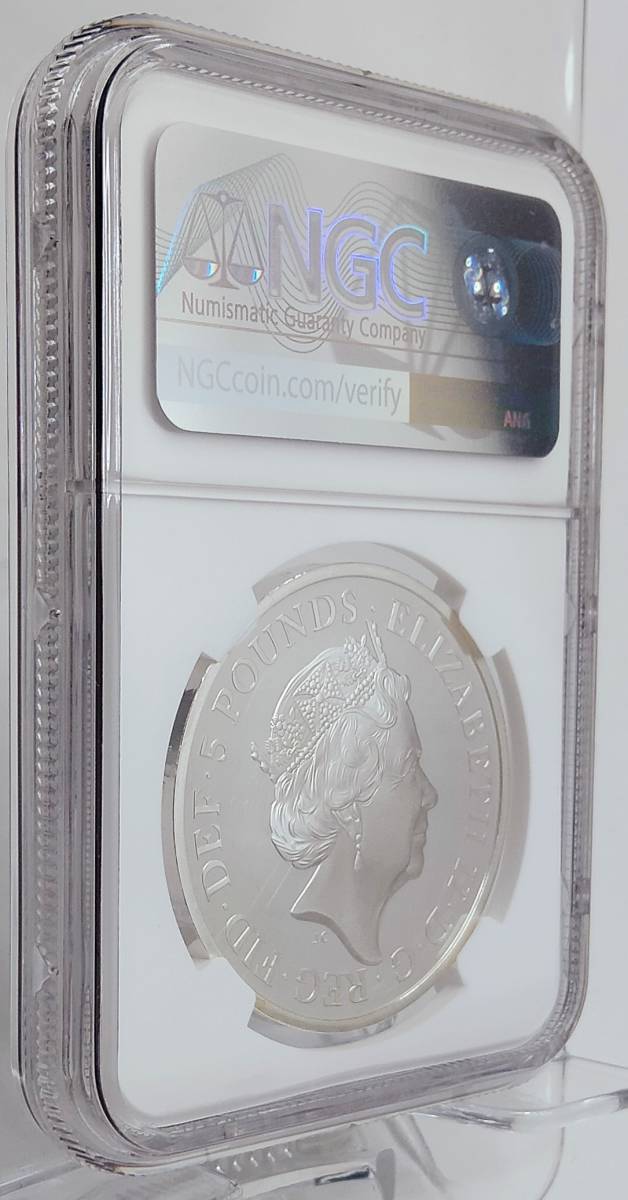 輸入 2017 ニウエ スカラベ 天然メノウ 999個限定 銀貨 コイン 瑪瑙