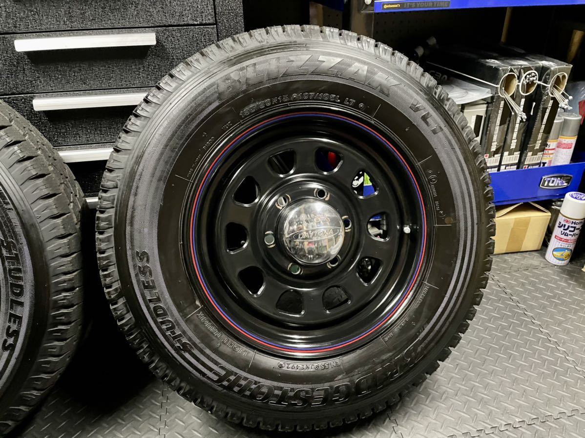 高価値 ハイエース純正15 195 80R15 新品 国産スタッドレス 2022年製造