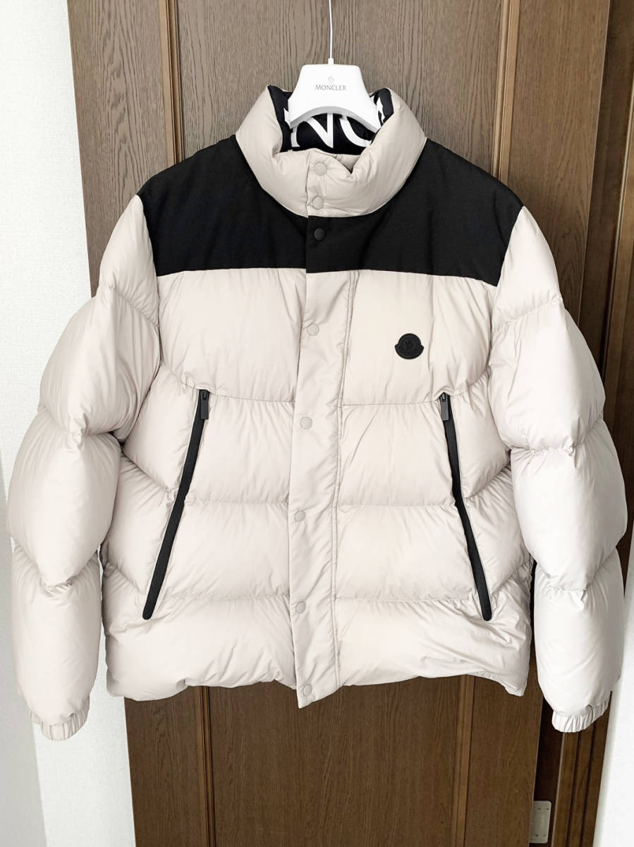 国内正規 MONCLER TIMSIT モンクレール ティムシット ダウンジャケット