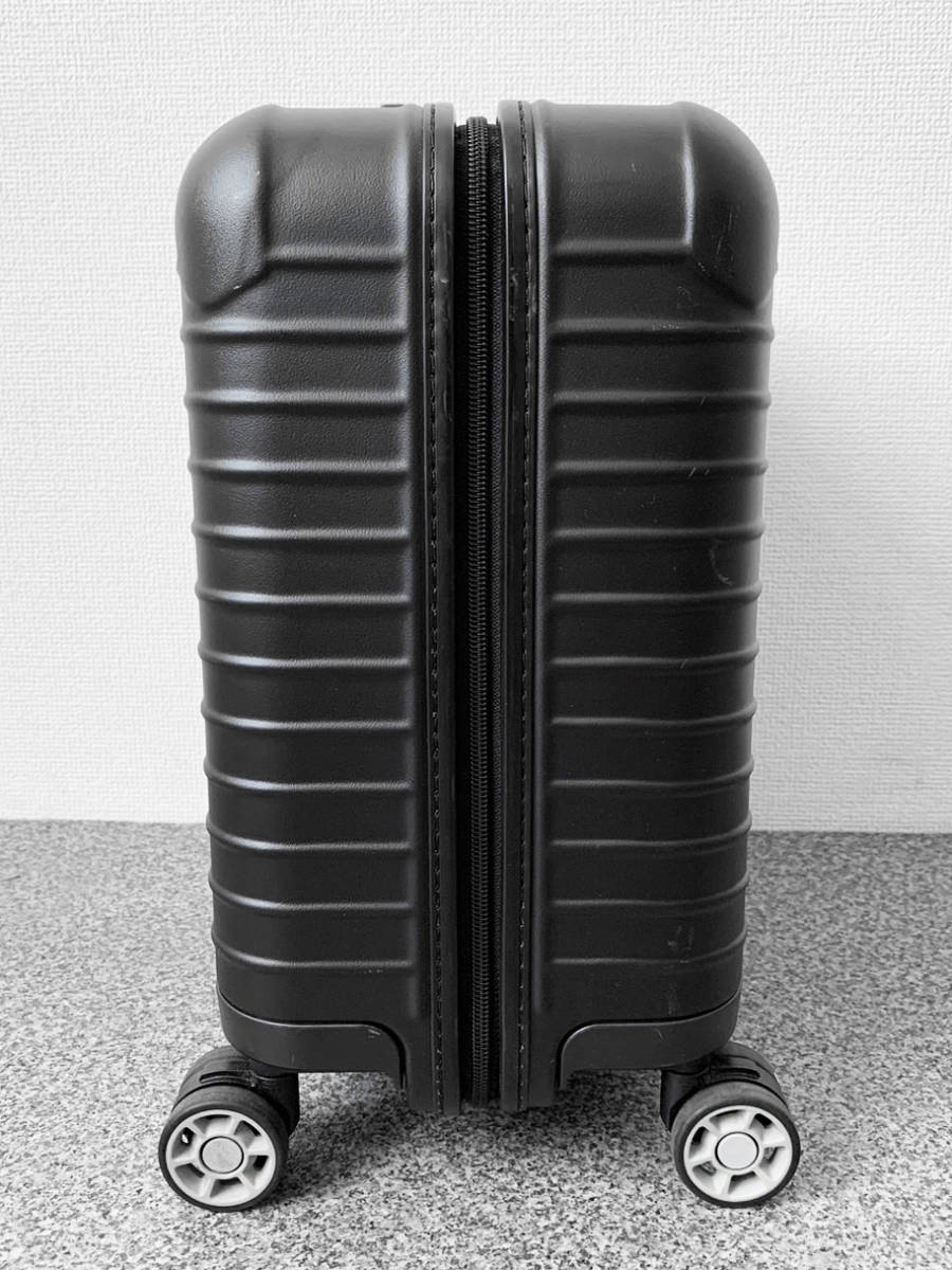 RIMOWA SALSA リモワ サルサ ビジネストロリー 4輪 27L スーツ RIMOWA SALSA リモワ サルサ ビジネストロリー 4輪 27L スーツ