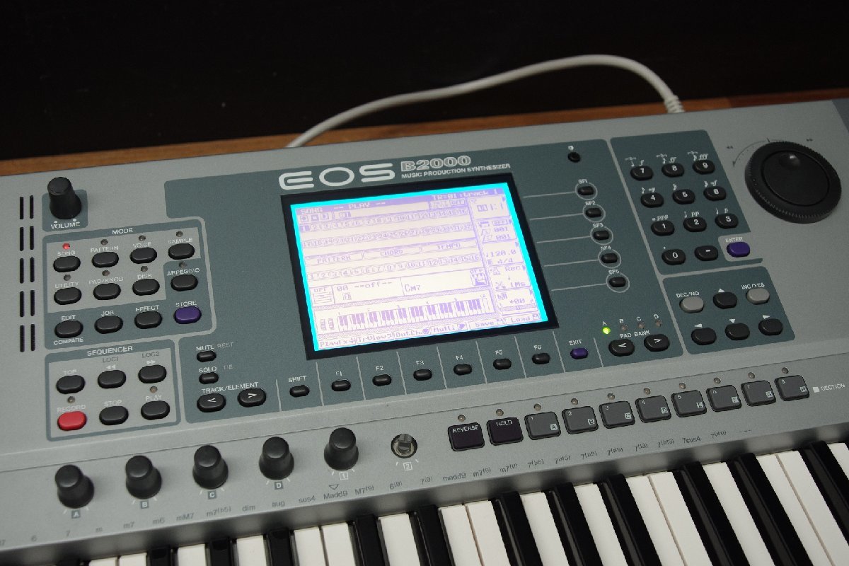 YAMAHA ヤマハ EOS B2000 シンセサイザー 61鍵盤 シルバー AWM2音源