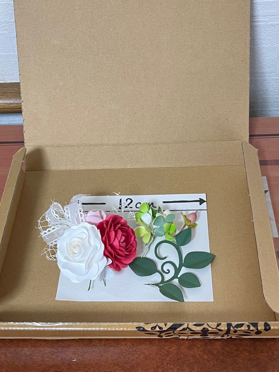 紙のお花　手作りプレゼント、環境にやさしいお花　ペーパークラフトフラワー　飾り　ハンドメイド