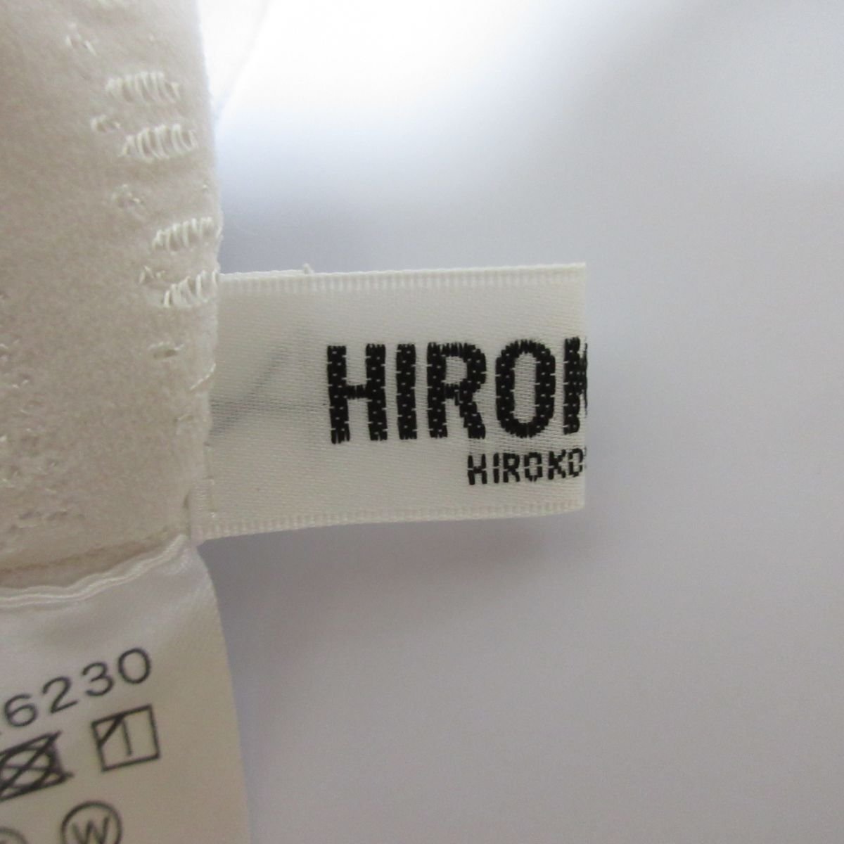 美品 近年モデル HIROKO BIS ヒロコビス HIROKO KOSHINO ストレッチ メッシュ 五分丈 シアー ニット カットソー 洗える 9 白 ホワイト_画像4