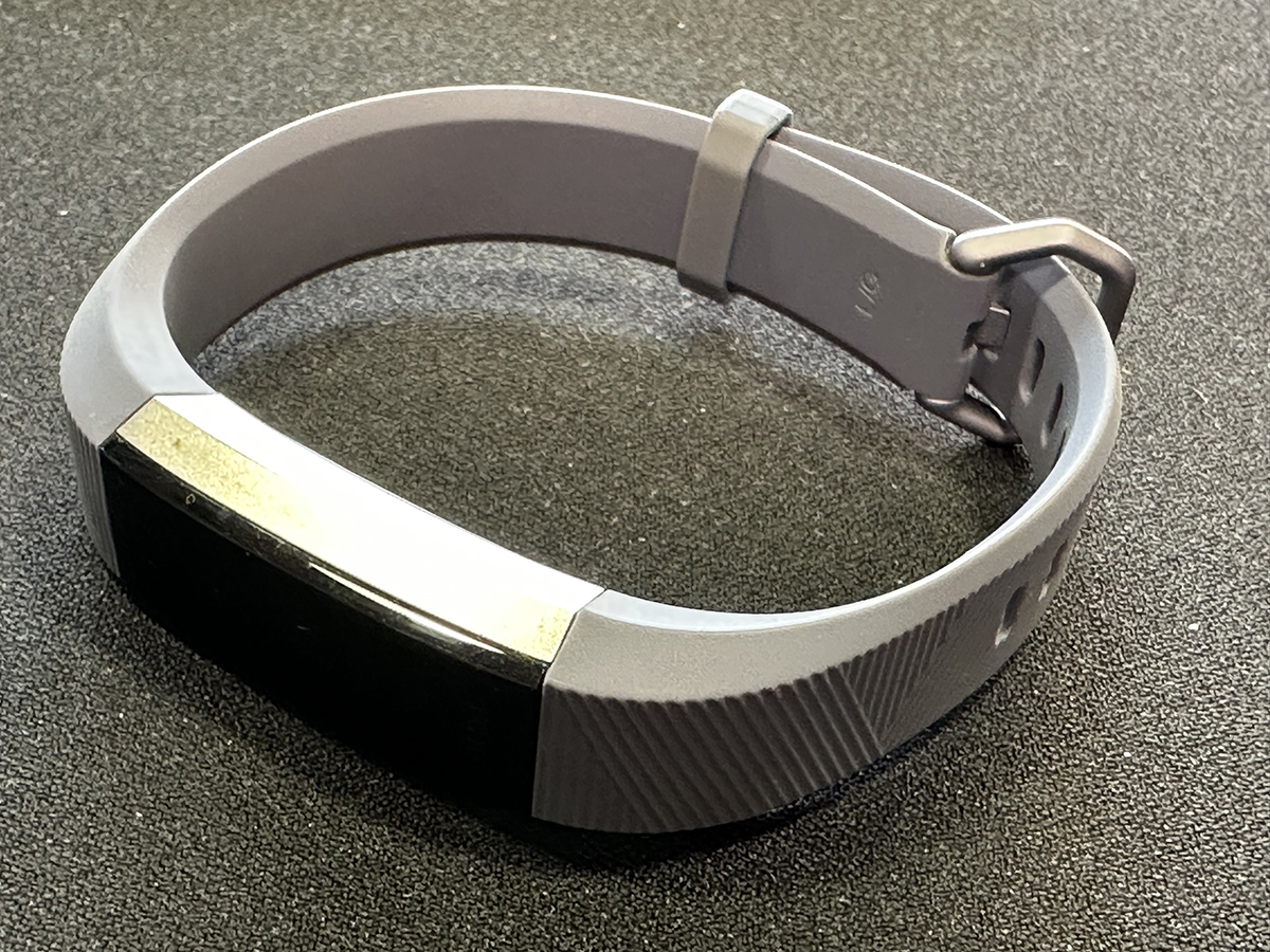 Fitbit alta HR S размер черный частота + нержавеющая сталь частота прочее частота 