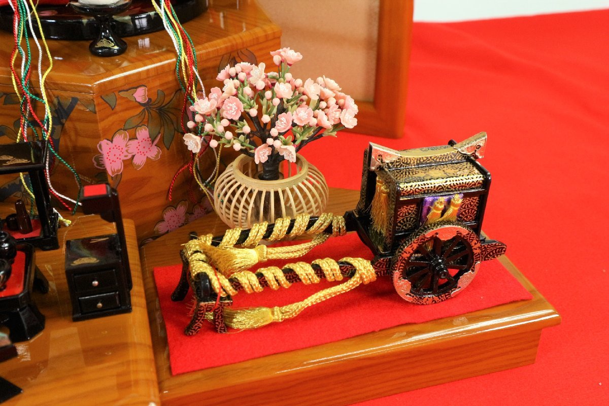 雛人形 御貝桶雛遊び 木目塗 さくら 親王飾り 専用台・収納箱 三 雛人形 御貝桶雛遊び 木目塗 さくら 親王飾り 専用台・収納箱 三