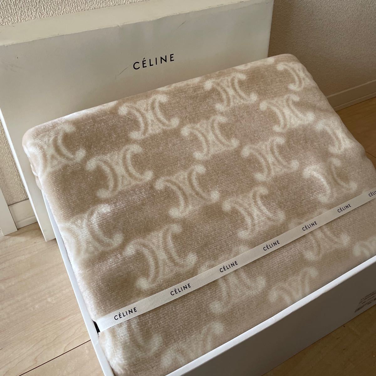 新品 セリーヌ 毛布 アクリルマイヤー毛布 CELINE ベージュ マカダム