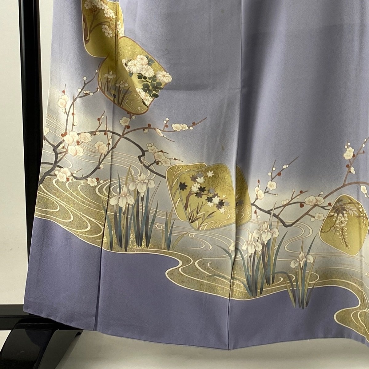 【競ナビ】色留袖 秀品 落款 枝梅 流水 金彩 薄紫 袷 169cm 66cm M 正絹 【中古】_画像2