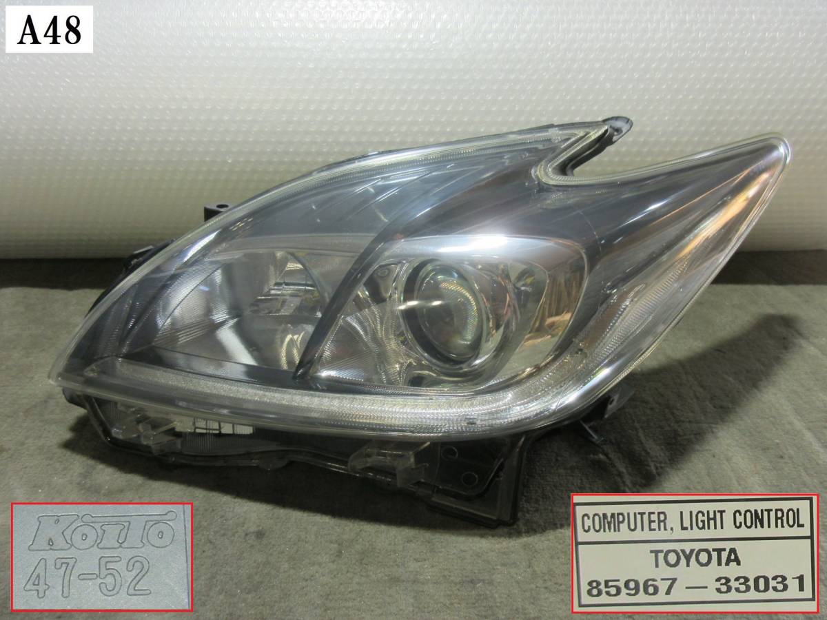 TOYOTA トヨタ純正 ZVW30 プリウス 後期 HID ヘッドライト 左右セット