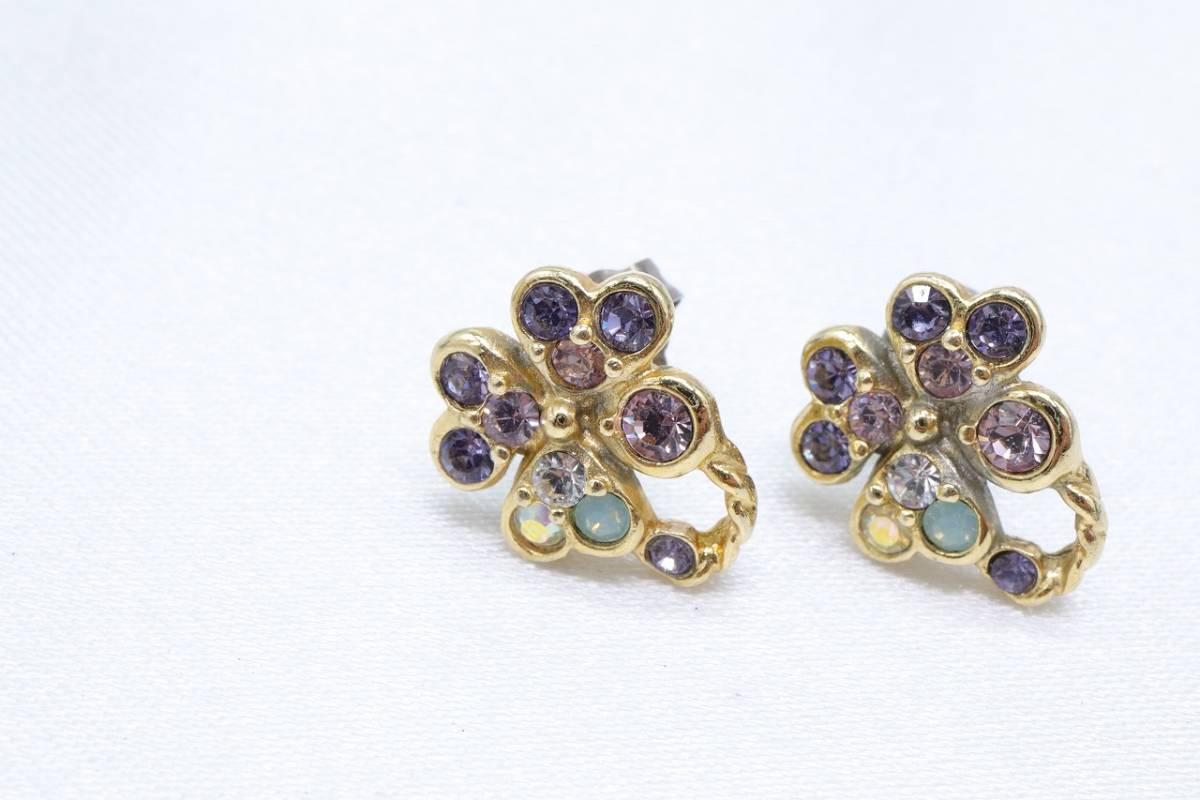 [HU241]ANNA SUI Anna Sui clover motif biju- earrings stud multi four . leaf Heart [ postage nationwide equal 185 jpy ]