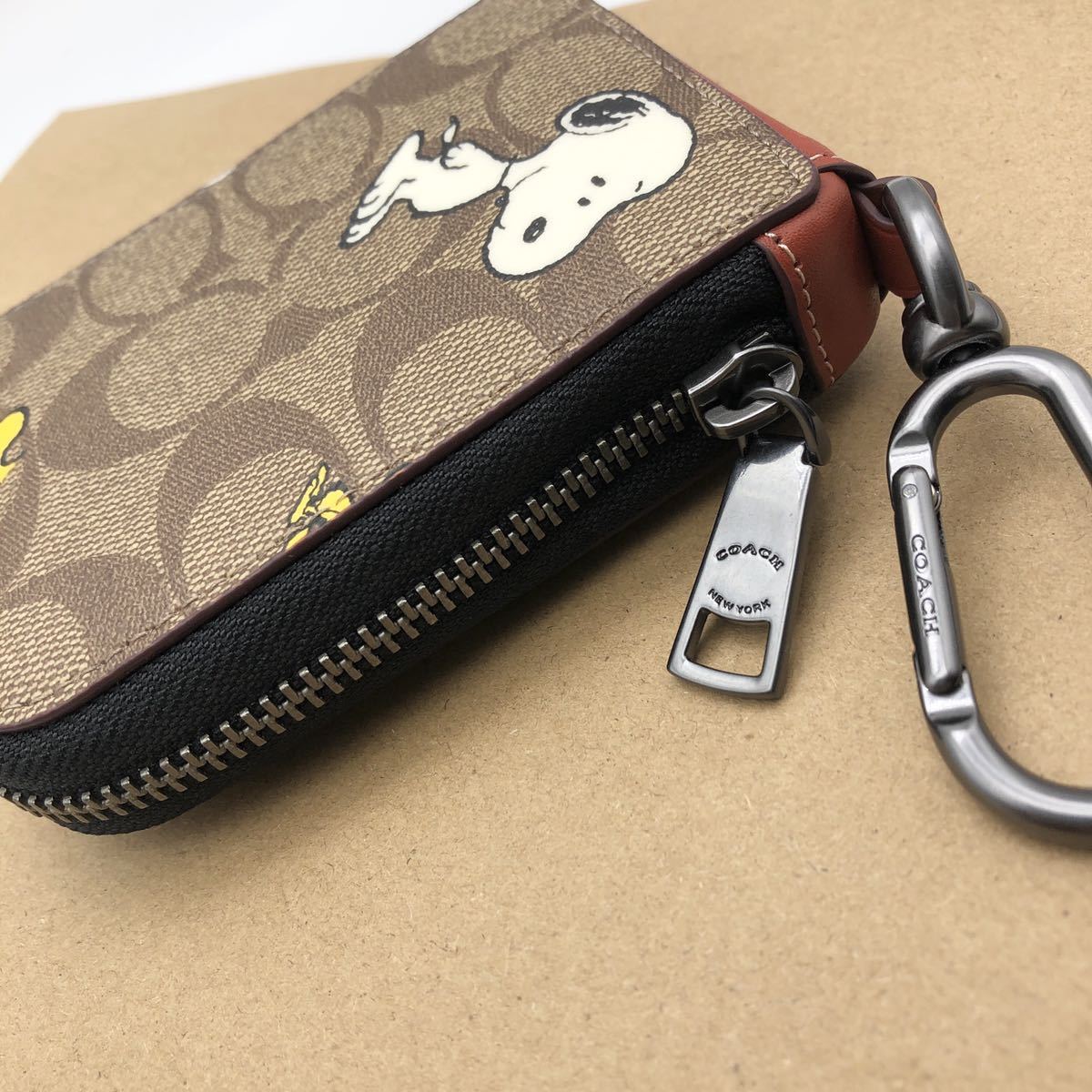 COACH X PEANUTS】Lジップ カード ケース!スヌーピー!新品