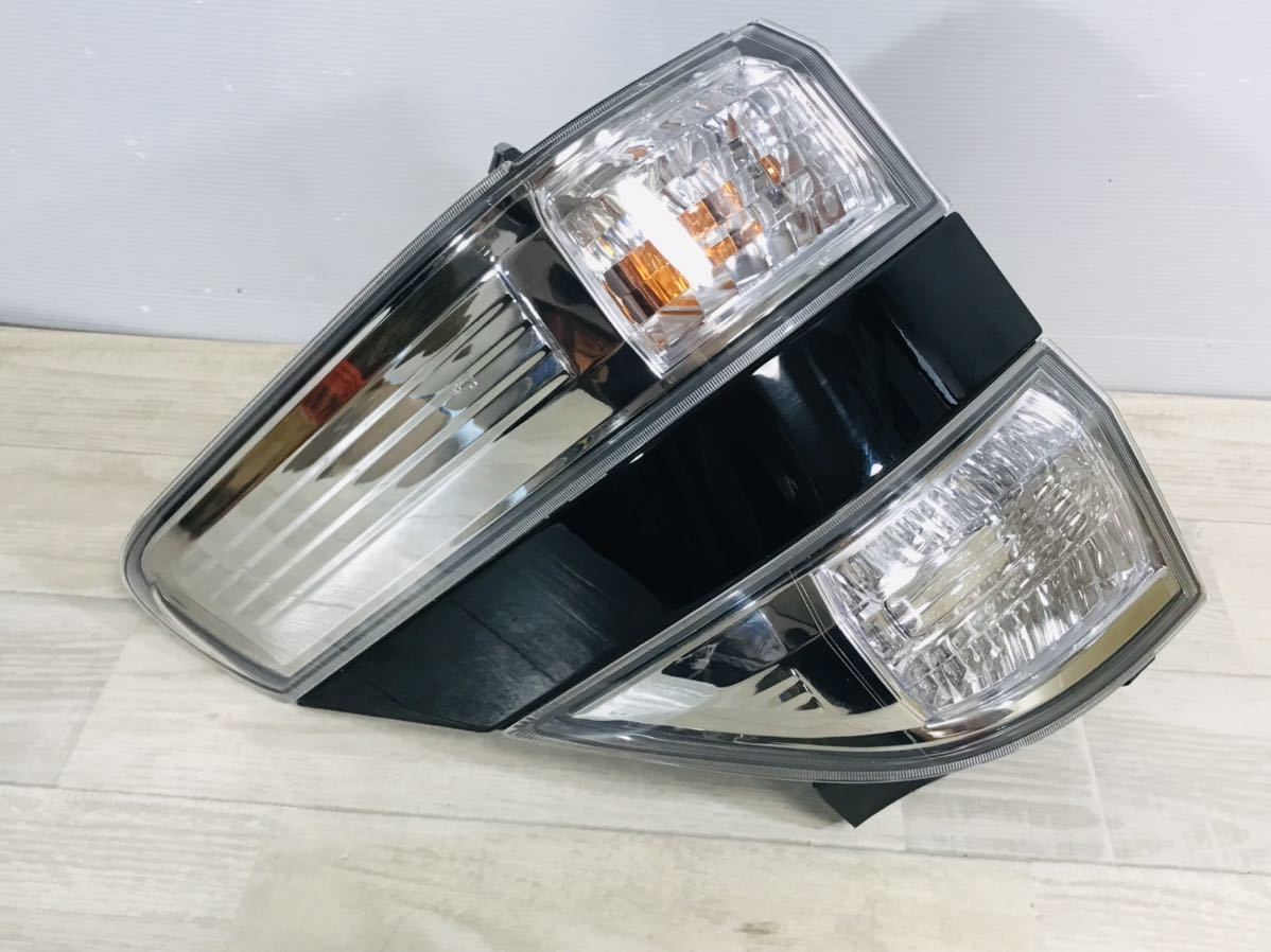 良品☆ 点灯確認済み 20系 トヨタ ヴェルファイア テールランプ テール